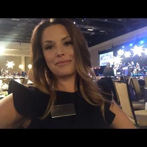 Meet your Posher, Sharon